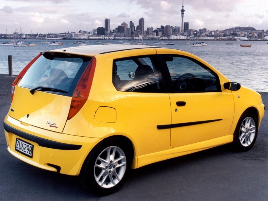  Fiat Punto Sporting (NZ) 2002 года  (фото 6 из 14)